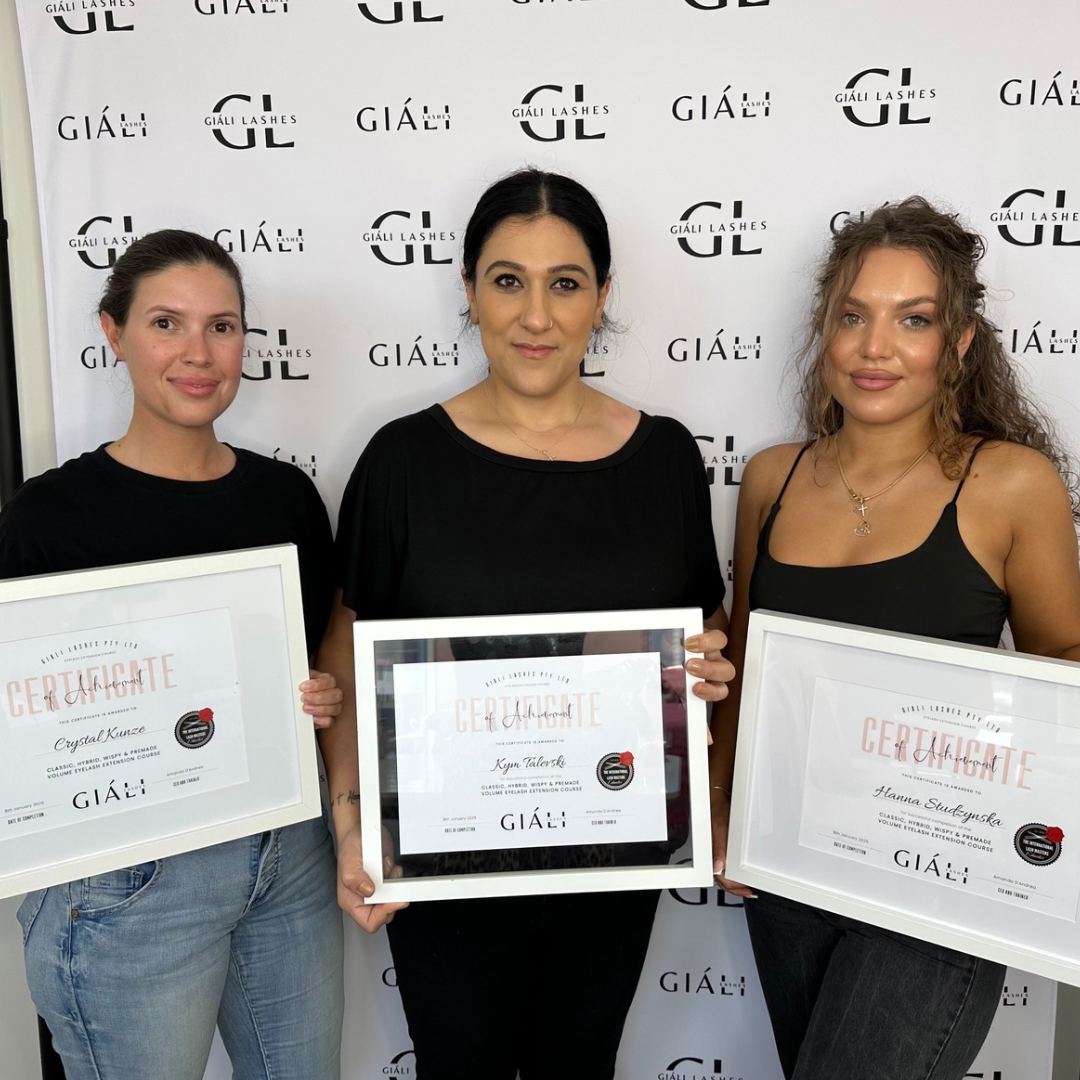 2 DAY CLASSIC, WISPY & VOLUME EYELASH EXTENSION COURSE IN PERSON - Giali Lashes