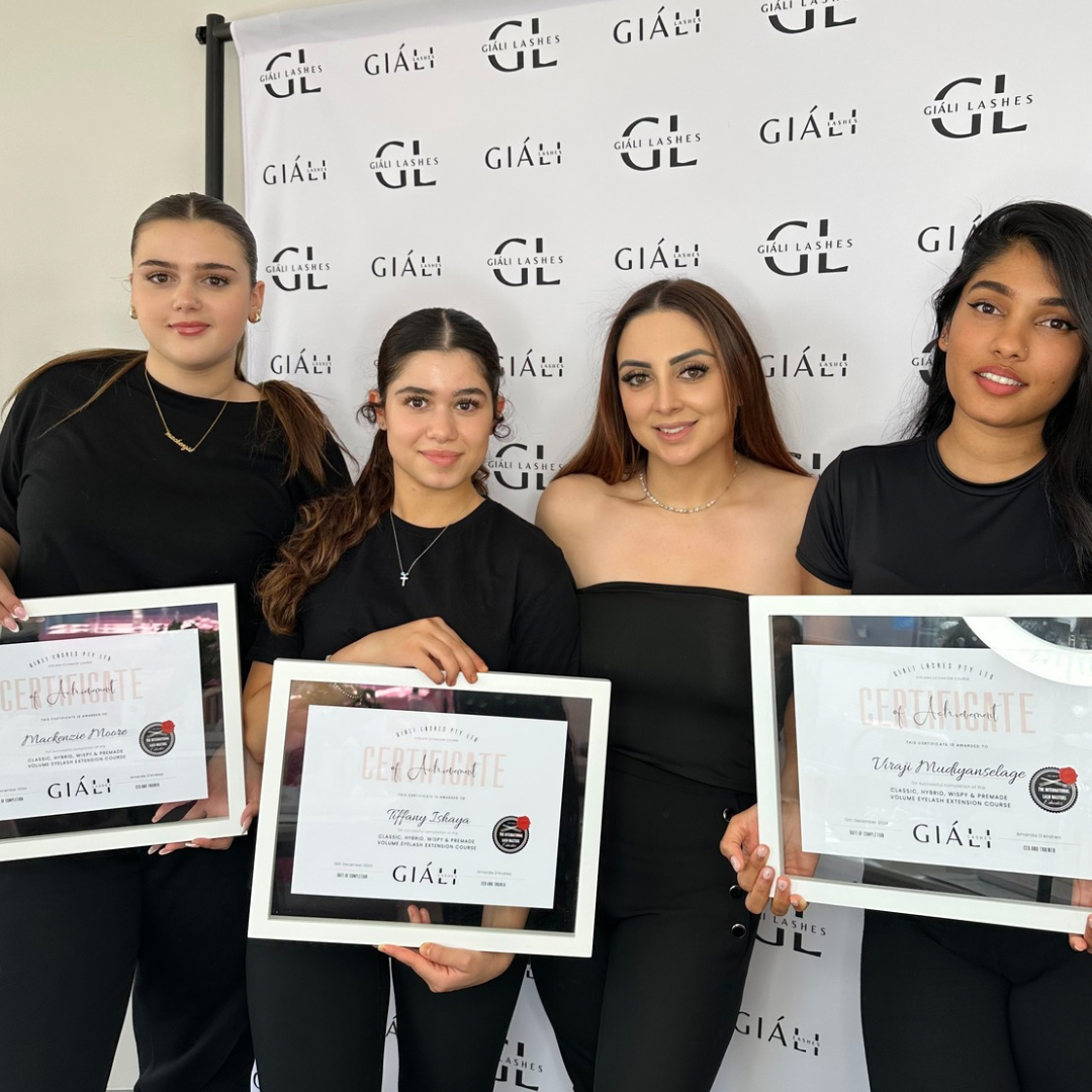 2 DAY CLASSIC, WISPY & VOLUME EYELASH EXTENSION COURSE IN PERSON - Giali Lashes
